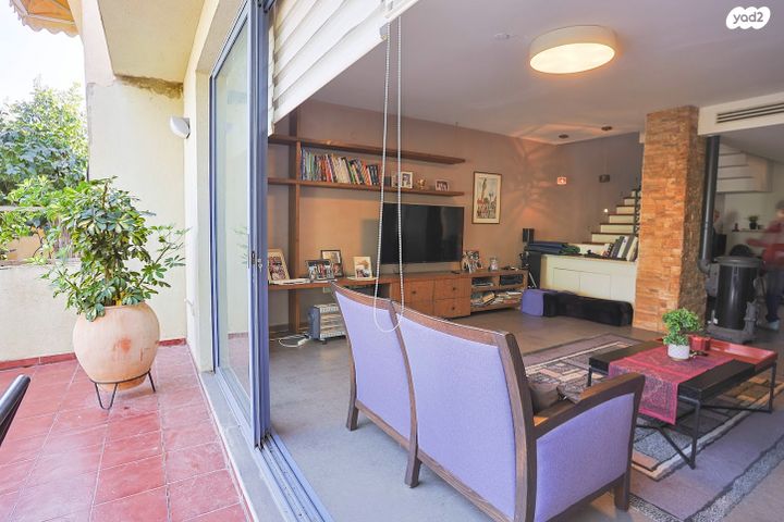 דו משפחתי, שובל, יובלים, אלפי מנשה