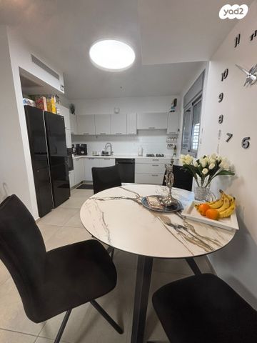 הגוש הגדול, רמת אביב החדשה, נופי ים