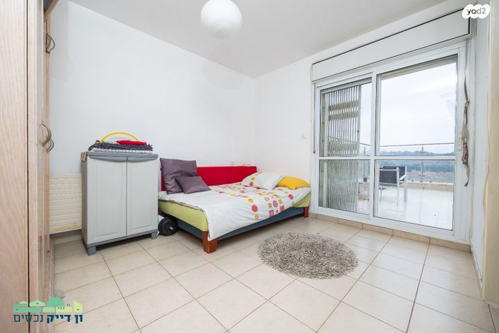 דירה, הממציא, חומת שמואל, הר חומה, ירושלים