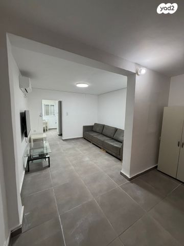 דירה, שדרות ורבורג, קרית חיים מערבית, חיפה