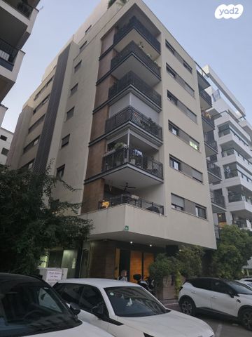 דירה, איתמר, חרוזים, רמת גן