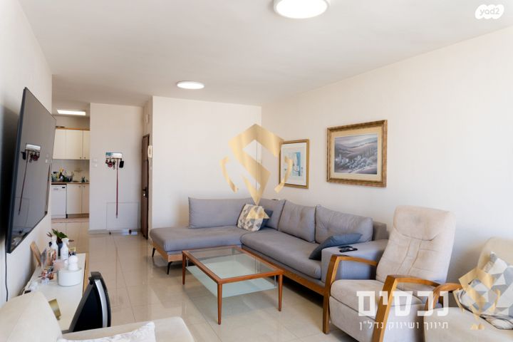 דירה, אריה בן אליעזר 56, נווה יהושע, ערמונים, רמת גן