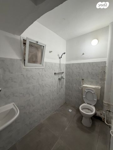 דירה, שדרות ורבורג, קרית חיים מערבית, חיפה