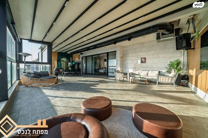 גג/ פנטהאוז, אריאל שרון, נווה שרון / שער העיר, נתיבות