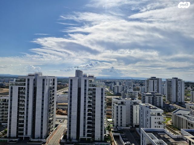 דירה, יצחק שמיר, נהריה