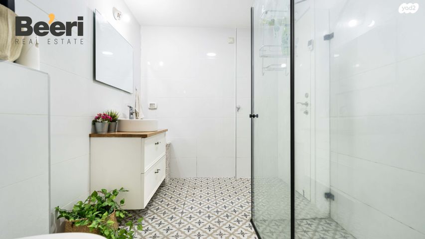 דירה, החולה, נווה יהושע, ערמונים, רמת גן