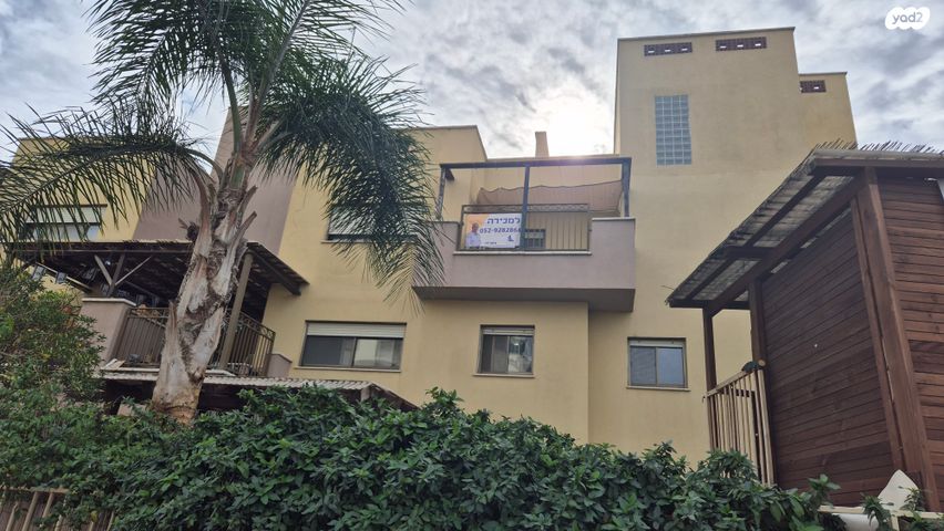 דופלקס, צאלה, גדרה הצעירה, גדרה