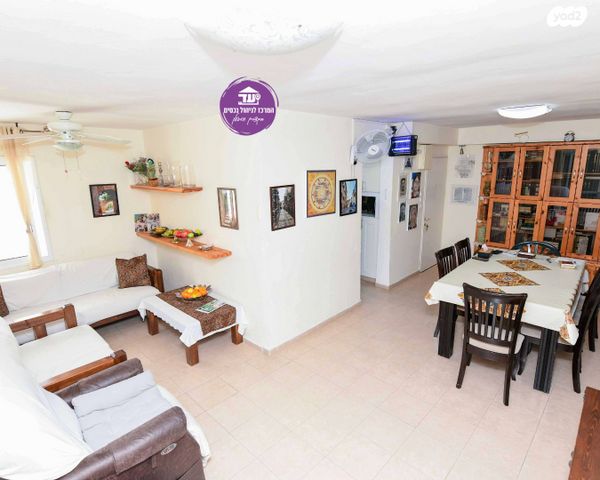 דירת גן, טיילת נווה 16, קצרין