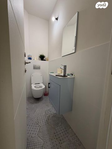 דו משפחתי, אביבים, שערי תקווה, שערי תקווה