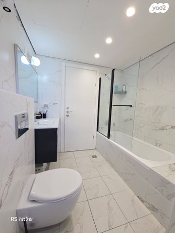 דירה, בר גיורא 19, רמת אפרים, נתניה