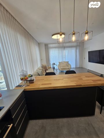 דירה, אריק איינשטיין 3, דרום חדש, פארק הים, בת ים