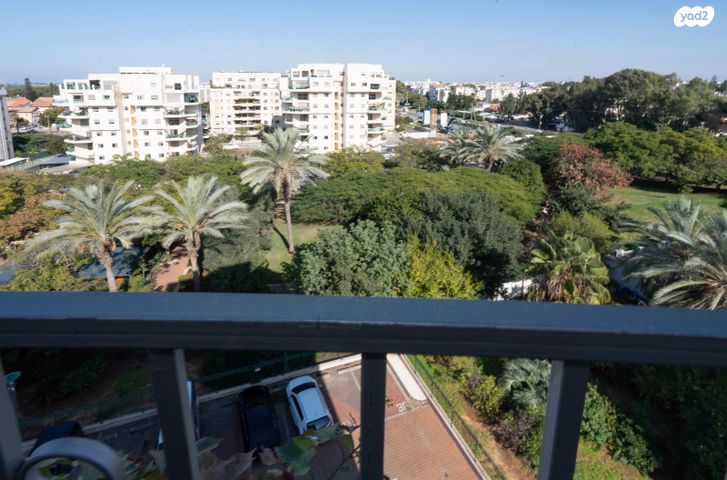 גג/ פנטהאוז, אליהו גולומב, הרצליה הירוקה, נווה עובד, הרצליה