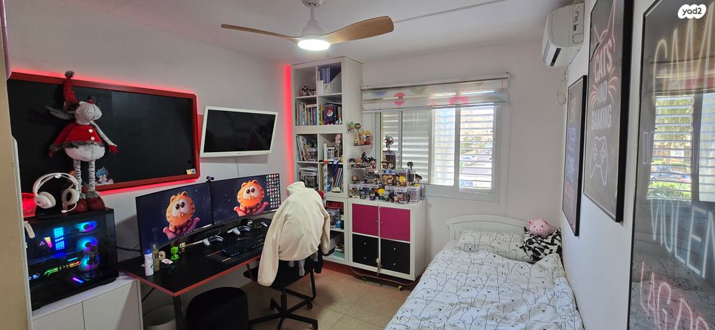 דירה, חיים משה שפירא 23, מנחם בגין, עכו