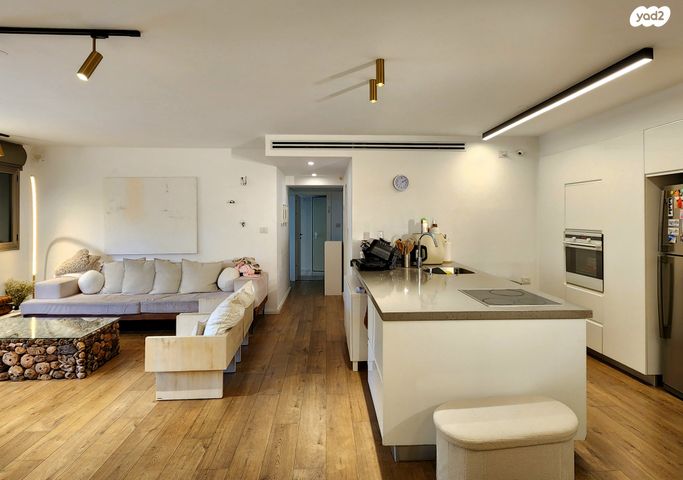 דירת גן, אליהו גולומב, הרצליה הירוקה, נווה עובד, הרצליה