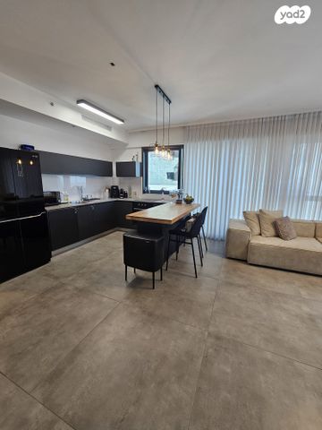 דירה, אריק איינשטיין 3, דרום חדש, פארק הים, בת ים