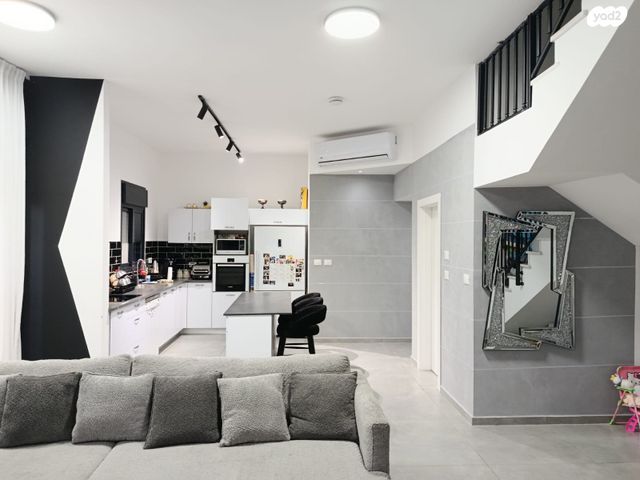 בית פרטי/ קוטג', שדרות