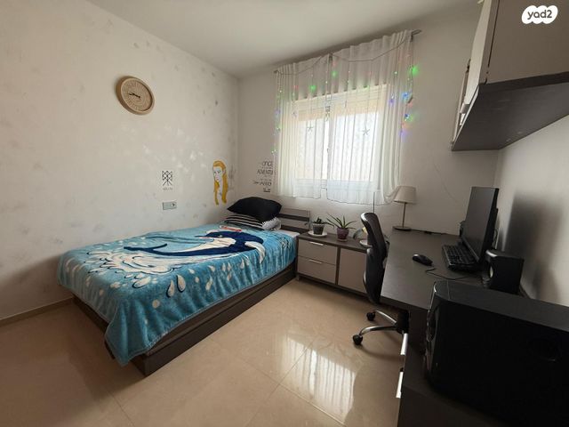 דירה, המחתרת, אלמוגים, קרית ים