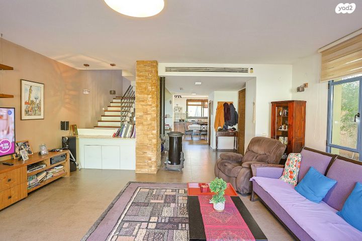 דו משפחתי, שובל, יובלים, אלפי מנשה