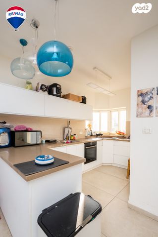 דו משפחתי, מושבה מרכז, זכרון יעקב