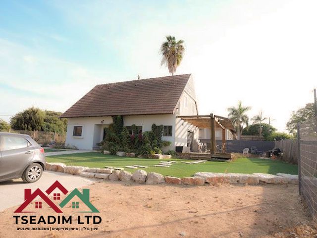 בית פרטי/ קוטג', האלה, פתחיה, פתחיה