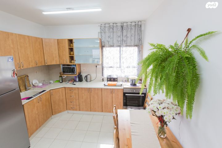 דירה, דרך הציונות, רובע ג', אריאל