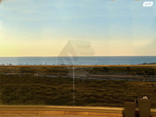 הגוש הגדול, רמת אביב החדשה, נופי ים