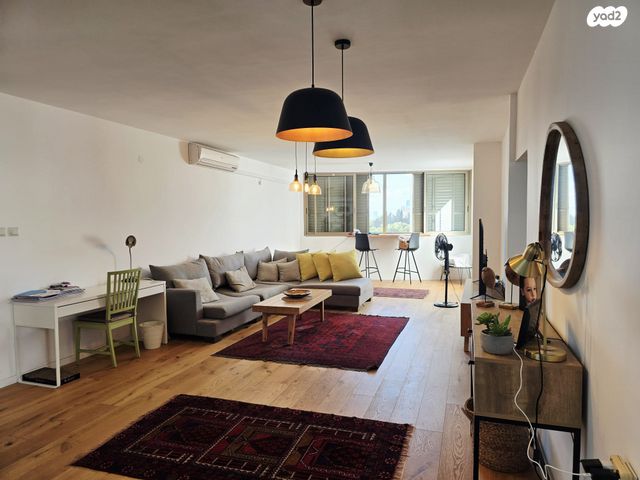 גג/ פנטהאוז, מלחמת ששת הימים, מרכז העיר, חדרה