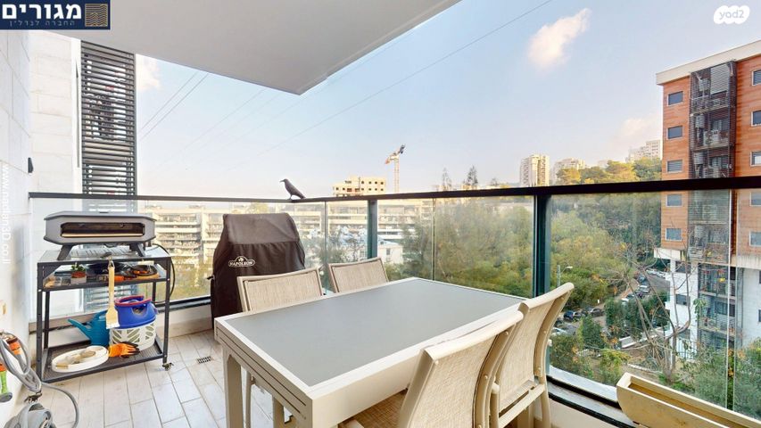 דירה, זלמן שניאור, רמות רמז, חיפה