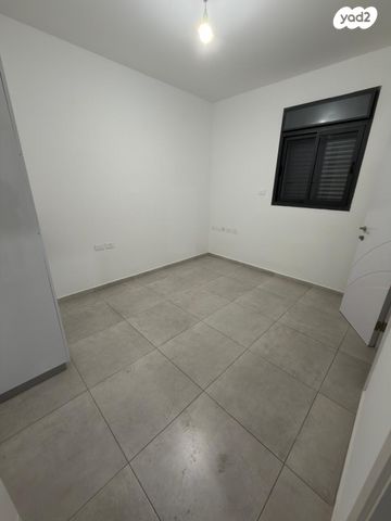 דירה, מחנה יהודה, פתח תקווה