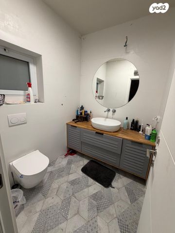 דו משפחתי, אביבים, שערי תקווה, שערי תקווה