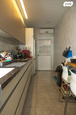 בית פרטי/ קוטג', הרב שמעון יצחק אפריאט 10, קרית מנחם בגין, רמלה