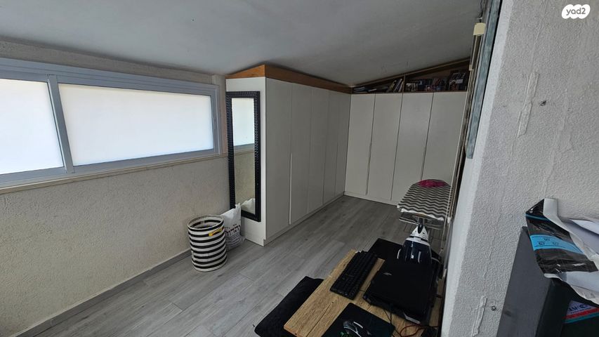 בית פרטי/ קוטג', הרב שמעון יצחק אפריאט 10, קרית מנחם בגין, רמלה