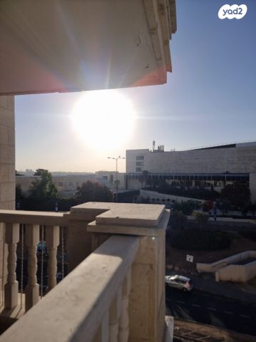 דירה, שדרות הנשיא השישי, קרית הלאום, ירושלים