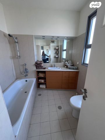 דירה, טווס, רמות מנחם, הוד השרון