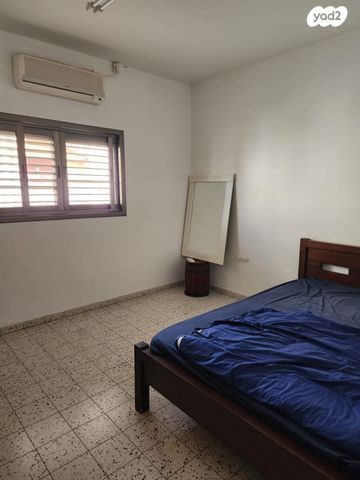 דו משפחתי, היסמין 19, שמשון, חדרה הצעירה, חדרה