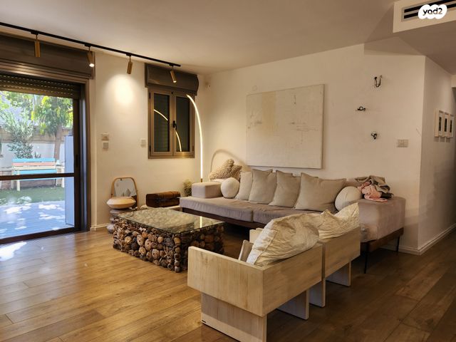 דירת גן, אליהו גולומב, הרצליה הירוקה, נווה עובד, הרצליה