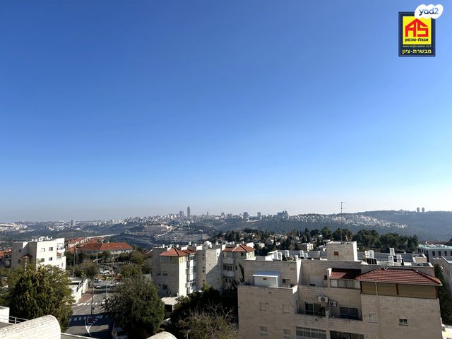 דירה, שכונה ה'-ו', מבשרת ציון