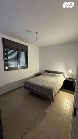 דירה, דודו דותן, הרקפות, ראשון לציון