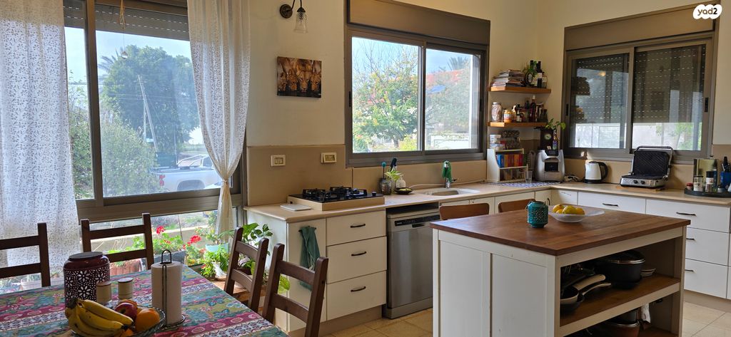 בית פרטי/ קוטג', שרונה