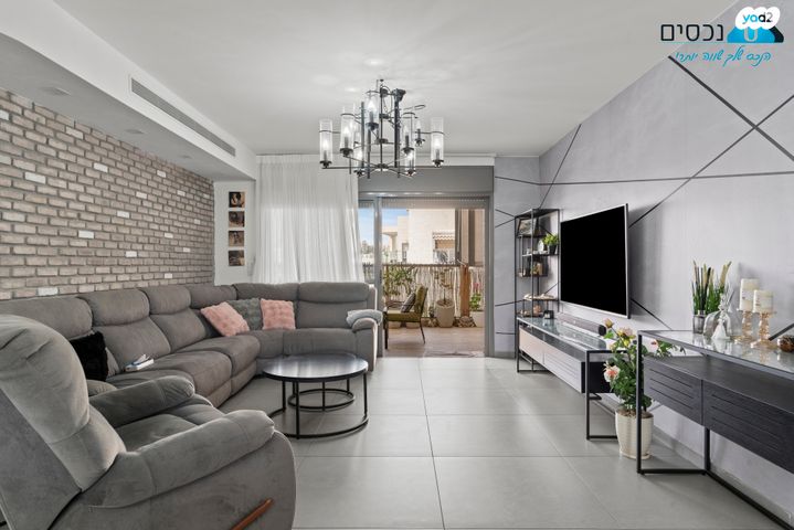 דירה, חסידה, הציפורים, מודיעין מכבים רעות