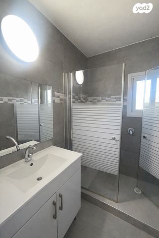 דירה, שלום שבזי, חכמי ישראל, דימונה