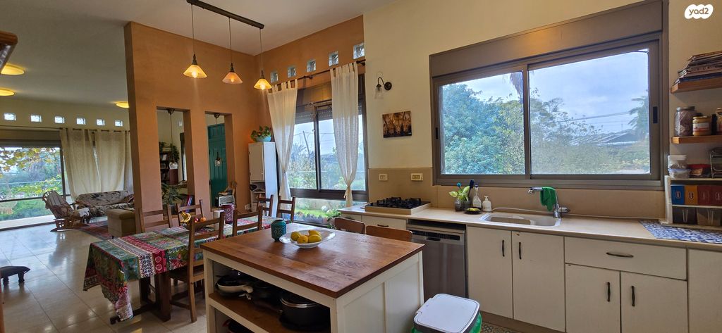 בית פרטי/ קוטג', שרונה