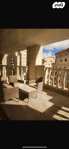 שדרות הנשיא השישי 16