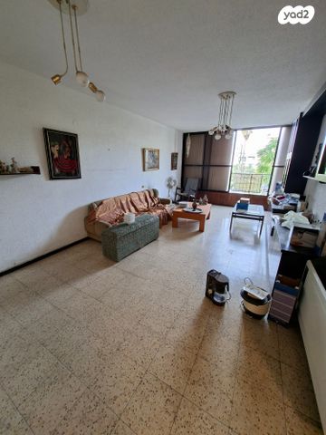 דירה, הירדן, נווה יהושע, ערמונים, רמת גן