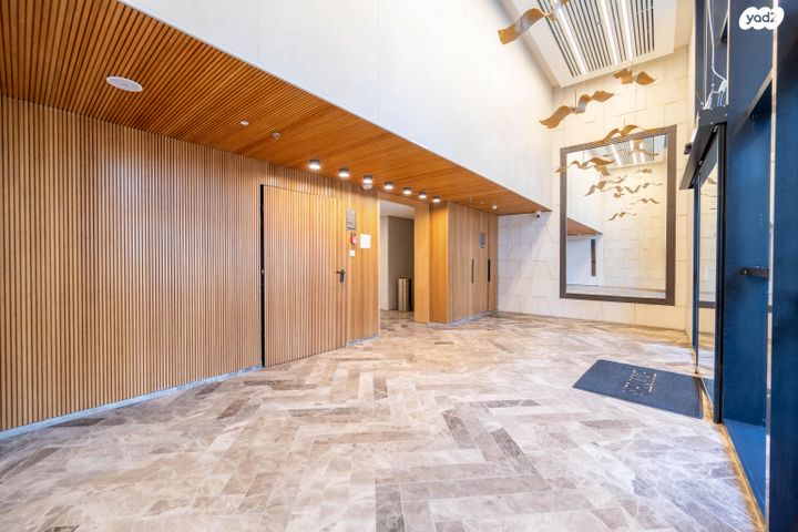 דירה, קרית קריניצי, רמת גן