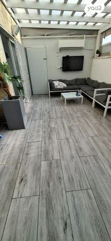 דירת גן, מאיר גרשון, פסגת זאב, ירושלים