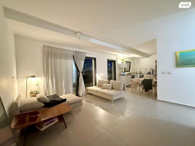 דירה, דרך שלמה, תל אביב יפו