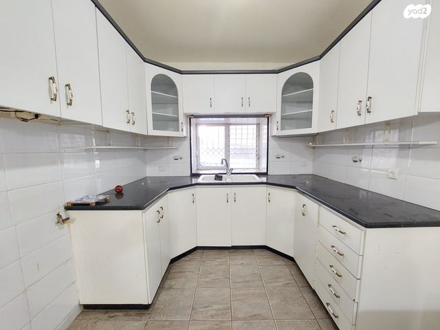 בית פרטי/ קוטג', נאות הדרים, גן יבנה