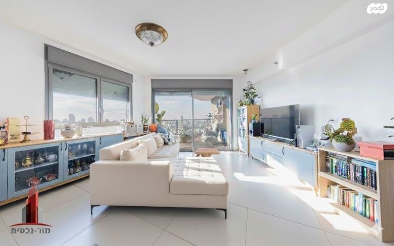 דירה, יפה נוף, בורוכוב, גבעתיים