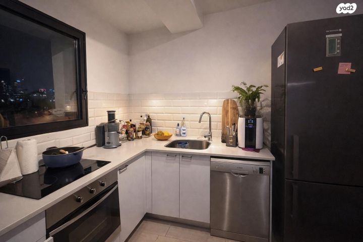 דירה, דרך שלמה, תל אביב יפו